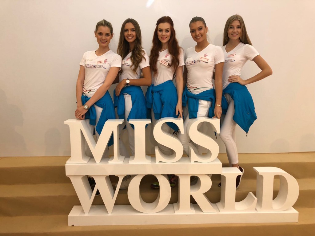 Hanka Závodná píše o priebehu súťaže Miss World 2017