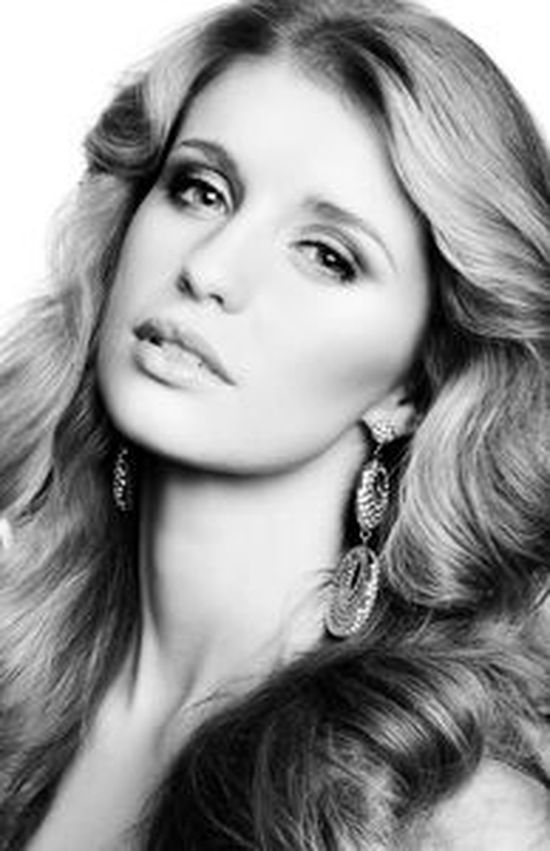 Finalistky Miss Slovensko 2011 podpísali zmluvy s agentúrou Exit Model Management