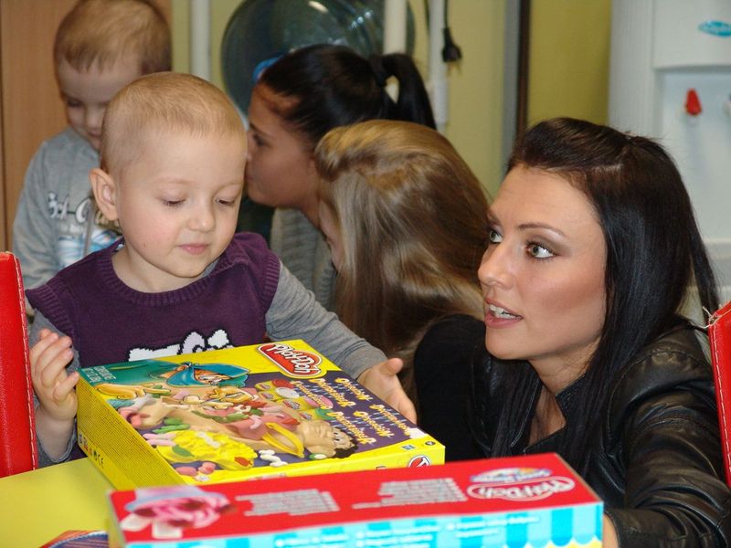 Charitatívna zbierka projektu Miss Slovensko pomohla trom onkologickým centrám a trom konkrétnym rodinám