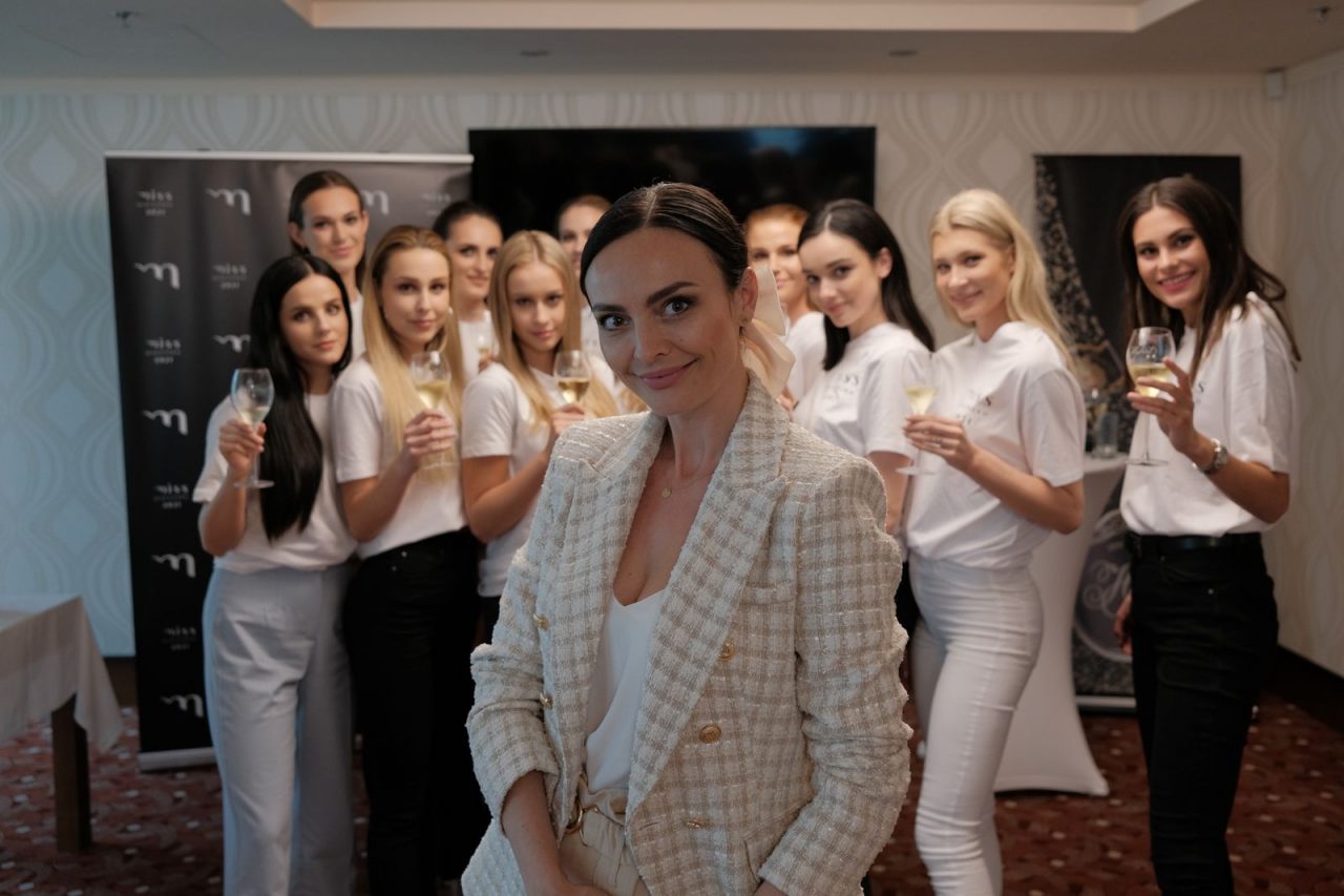 Influencerku Fashionspy a finalistky Miss Slovensko 2021 spojili sociálne siete a sekt Hubert