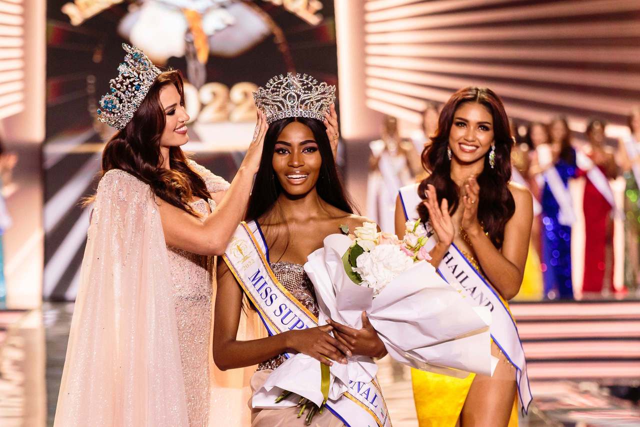 Lalela Mswane z Juhoafrickej republiky víťazkou Miss Supranational 2022